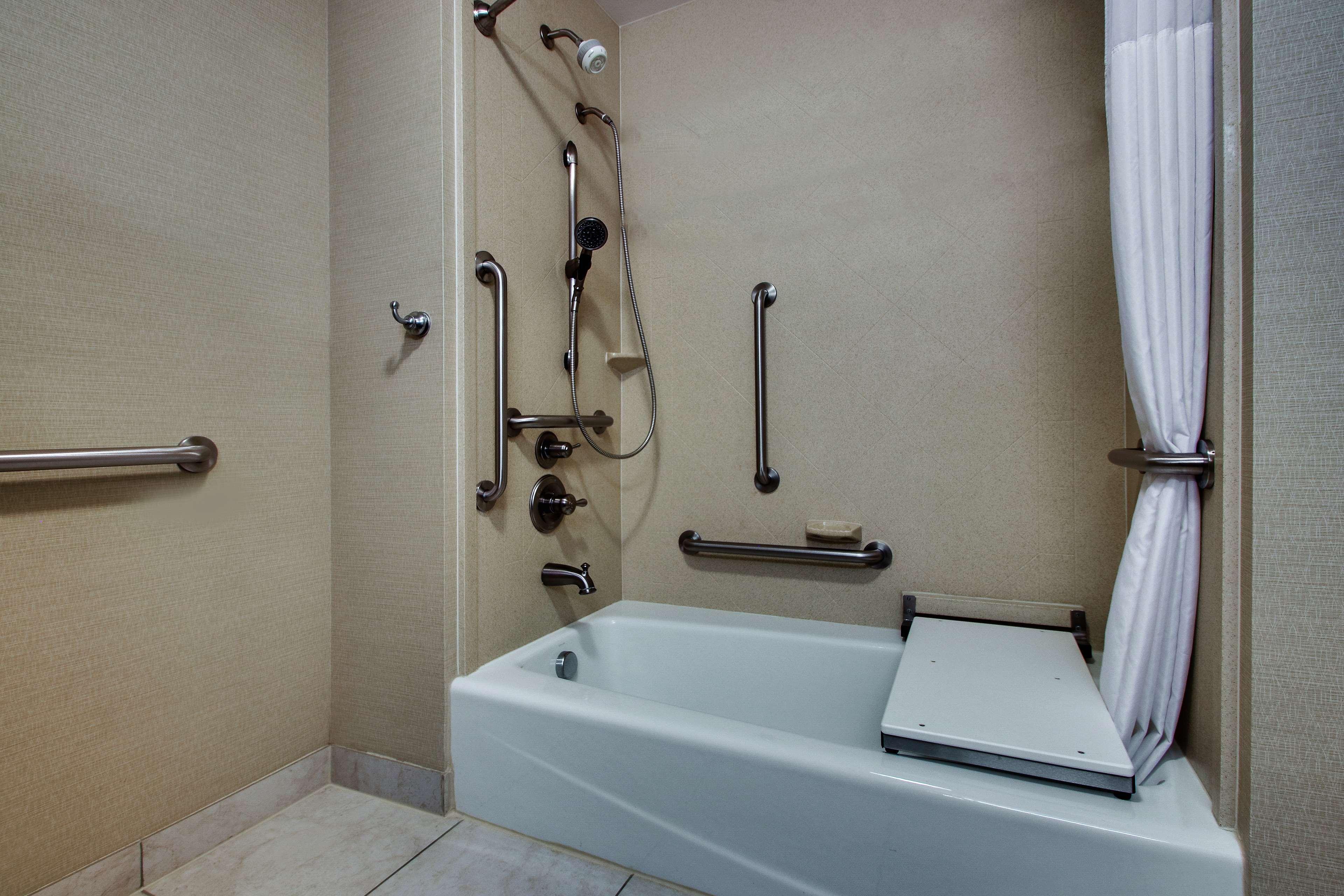 Hampton Inn Vernon Exteriér fotografie