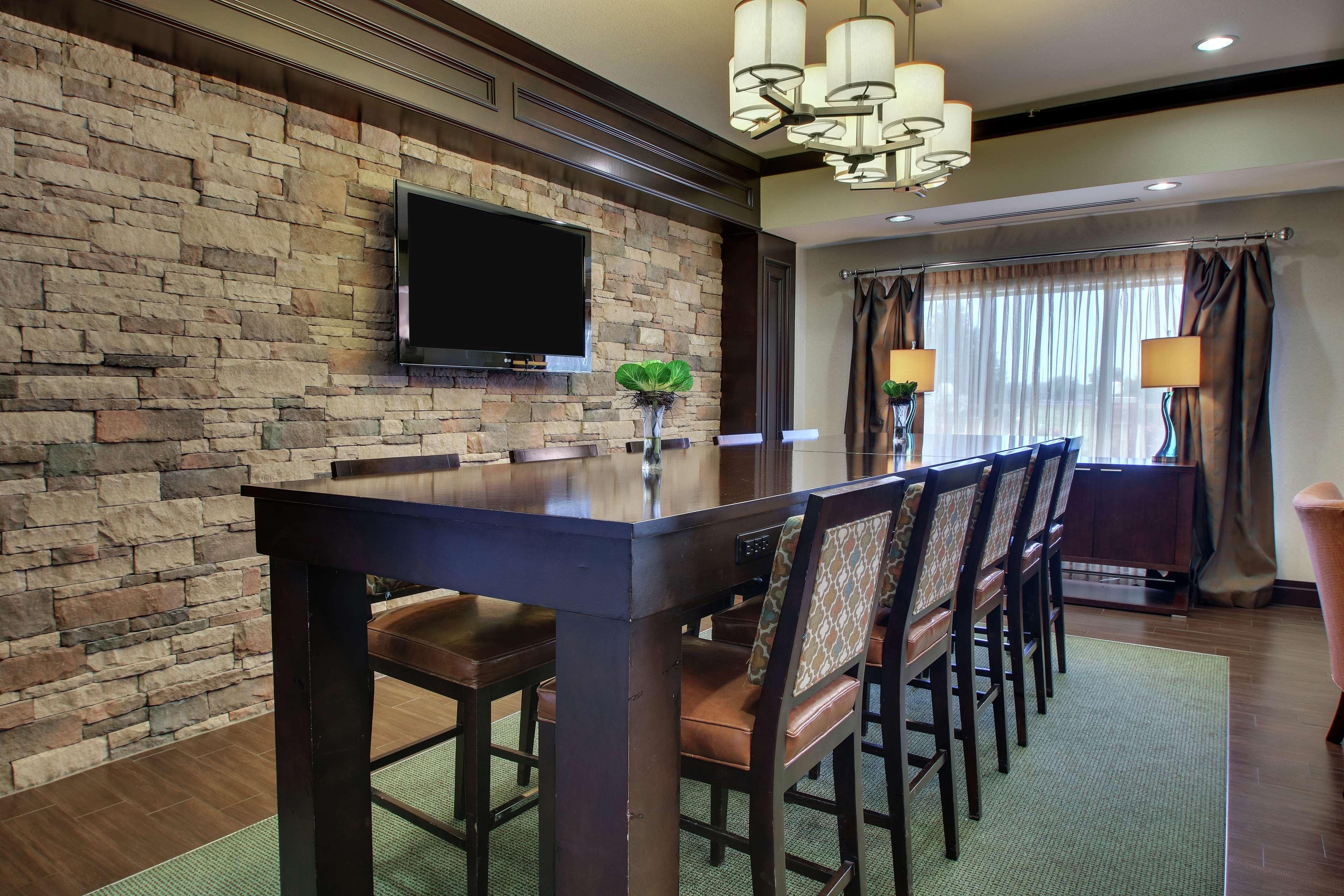 Hampton Inn Vernon Exteriér fotografie
