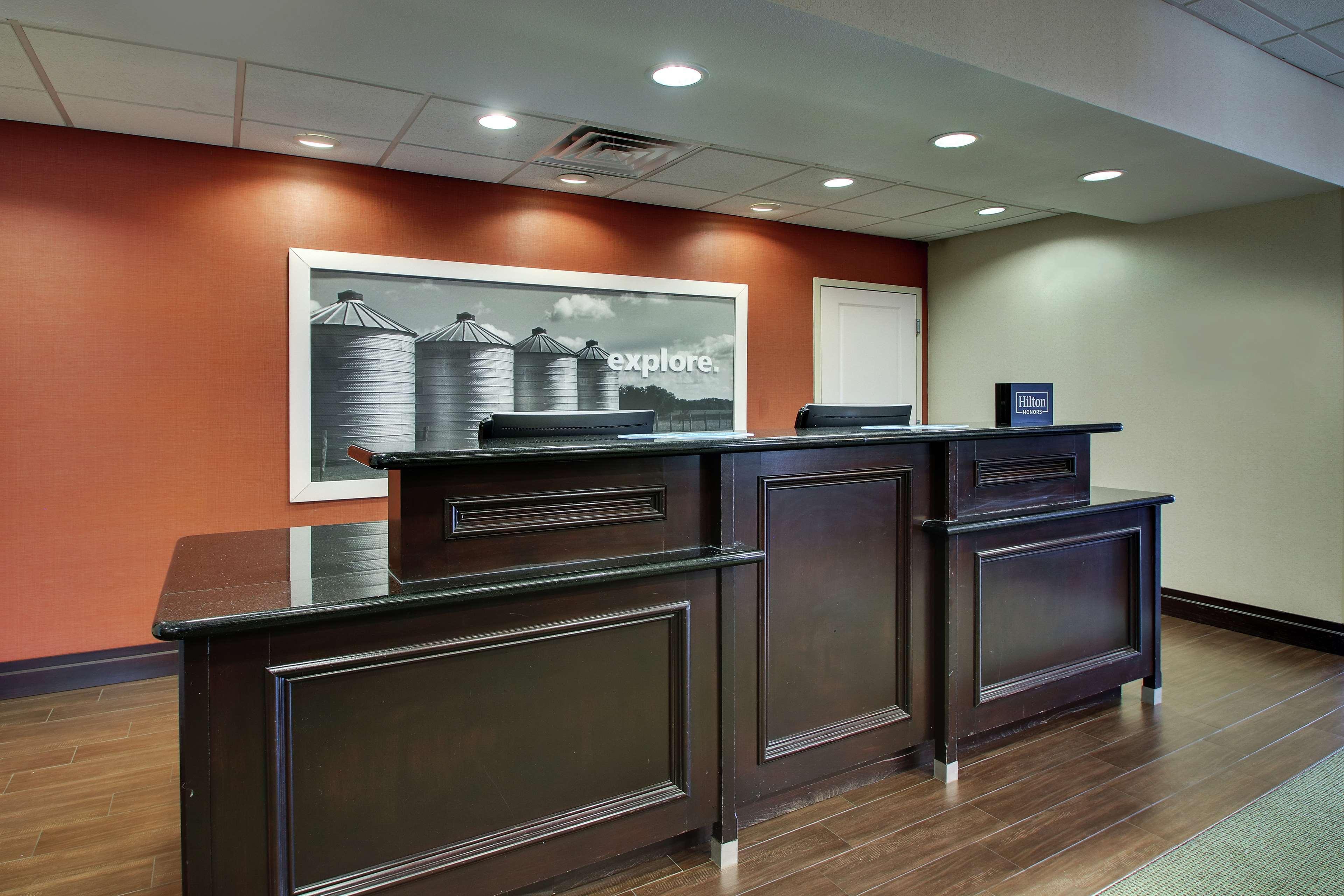 Hampton Inn Vernon Exteriér fotografie